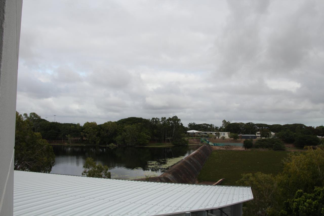 江景小酒馆汽车旅馆 Ross River 外观 照片